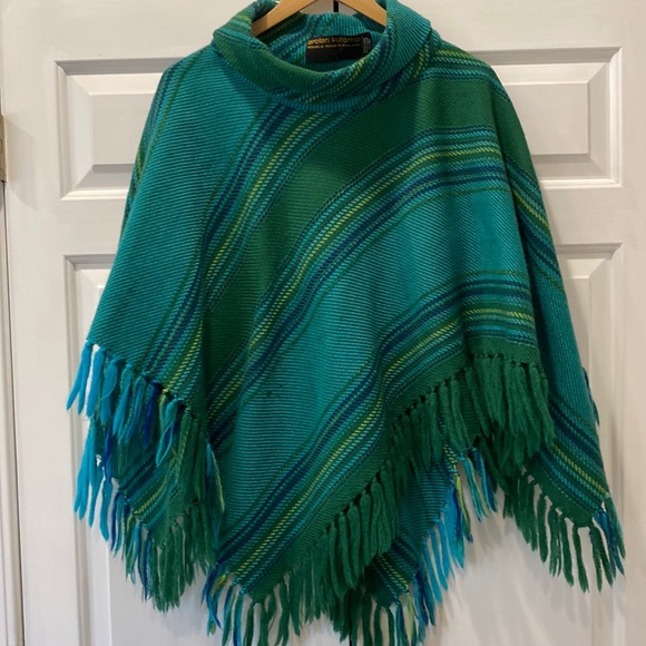 arolan kumoto Accessories - Vintage Arolan Kutomo wool poncho